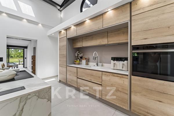 Saint-Rémy-de-Provence – Propriété de 380 m² avec 2 gîtes indépendants et piscine