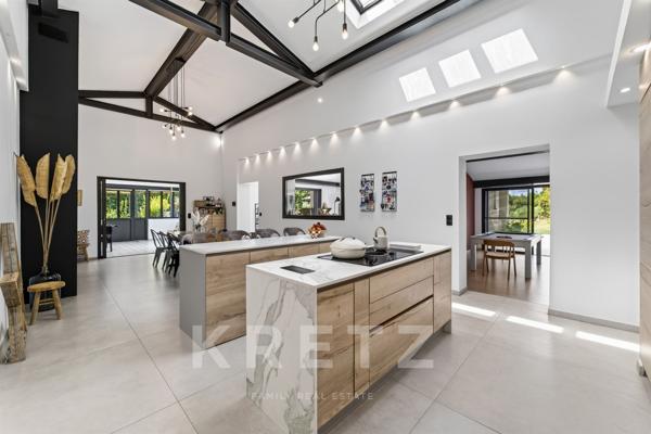 Saint-Rémy-de-Provence – Propriété de 380 m² avec 2 gîtes indépendants et piscine