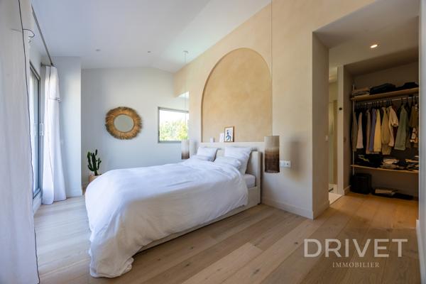 Maison 5 pièce(s) 4 chambre(s) 151 m²