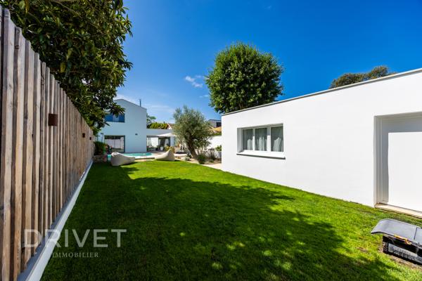 Maison 5 pièce(s) 4 chambre(s) 151 m²