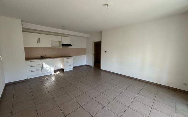 Appartement à louer    3 pièces • 61,55 m2 Nîmes