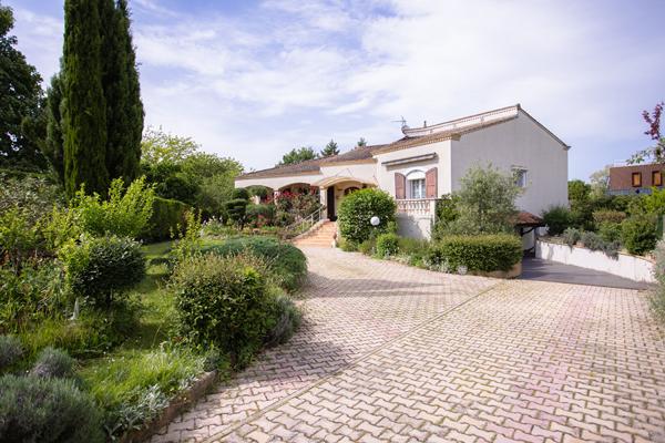 MONS / Vente Maison 7 Pièces 256 m²