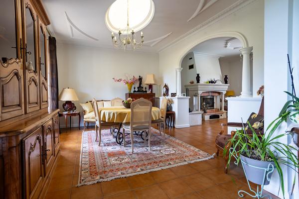 MONS / Vente Maison 7 Pièces 256 m²