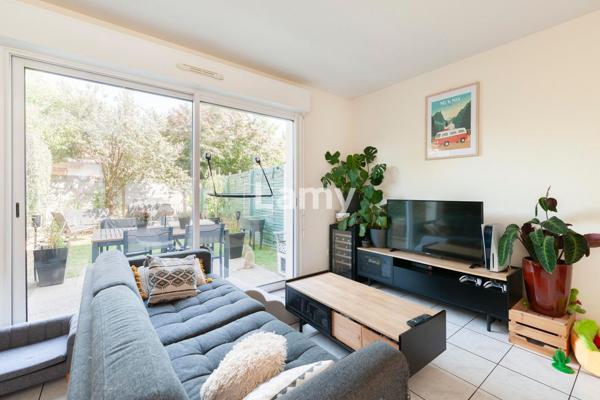 Appartement villa avec garage