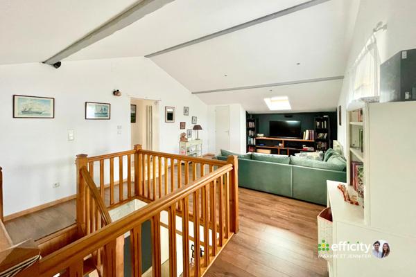 Maison 6 pièces - 220 m² Exclusivité efficity