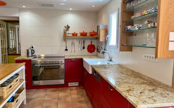 Maison à vendre    5 pièces •  Le Beausset