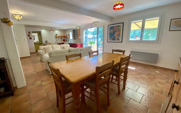 Maison à vendre    5 pièces •  Le Beausset