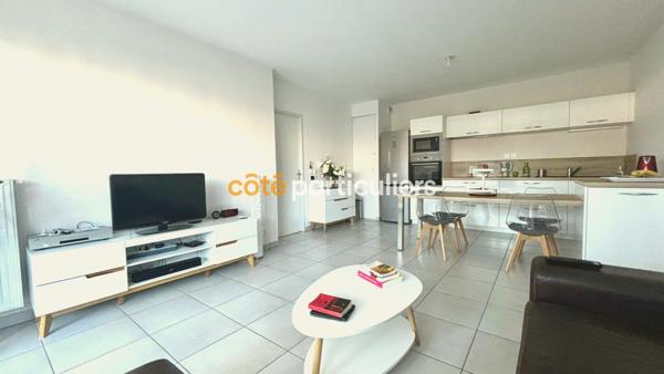 Vente
                Appartement66,91 m² - 3 Pièces -
                    BLANQUEFORT (33290)