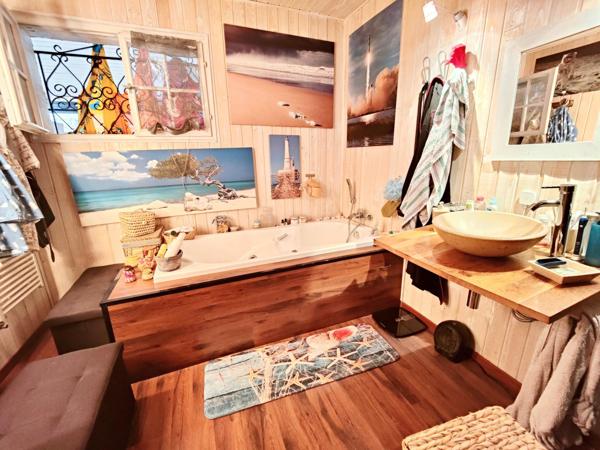 T5 de plain pied, non mitoyen, clim réversible.