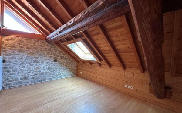 Appartement à vendre    4 pièces • 85 m2 Allonzier-la-Caille