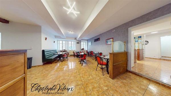 11000 CARCASSONNE - MURS COMMERCIAUX LIBRES 90 M²