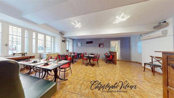 11000 CARCASSONNE - MURS COMMERCIAUX LIBRES 90 M²