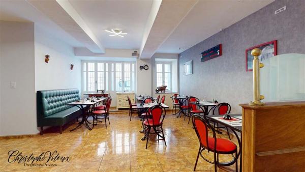 11000 CARCASSONNE - MURS COMMERCIAUX LIBRES 90 M²