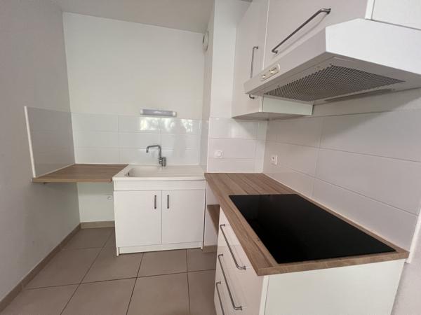 Appartement T2 avec grande terrasse + garage fermé + DPE B à Castelnau-le-Lez