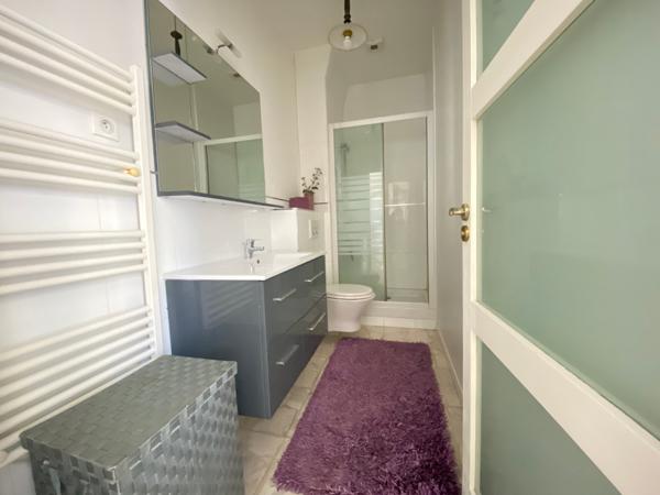 Corbeil-Essonnes (91100) À vendre – Immeuble de 6 appartements + terrain constructible avec permis de construire – Corbeil-Essonnes