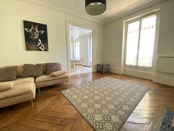 Corbeil-Essonnes (91100) À vendre – Immeuble de 6 appartements + terrain constructible avec permis de construire – Corbeil-Essonnes