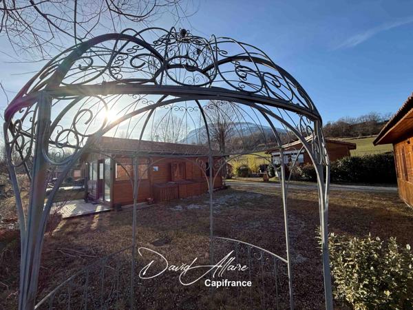 Habitation de loisirs à vendre 3 pièces LA FREISSINOUSE (05) accès lac et vue montagnes