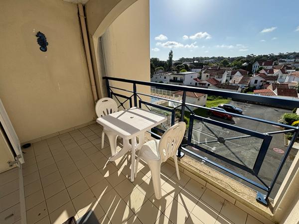 17640 VAUX SUR MER T2 Terrasse 300 m plage