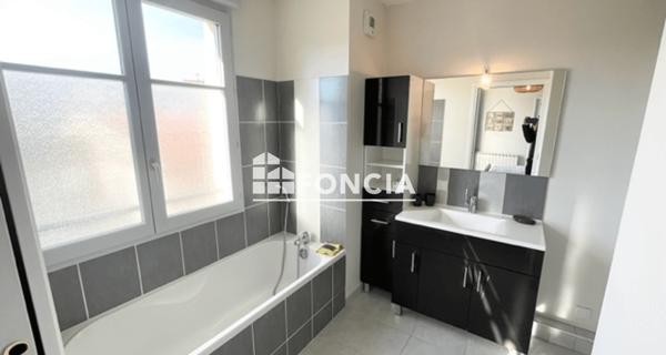 Location Appartement meublé 2 pièces 58.67 m² - Saint-étienne 42000