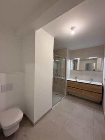 Appartement La Roche Sur Yon 5 pièce(s) 122.80 m2