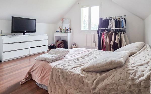 Maison à louer    4 pièces •  Buros