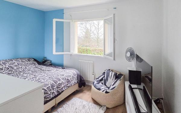 Maison à louer    4 pièces •  Buros