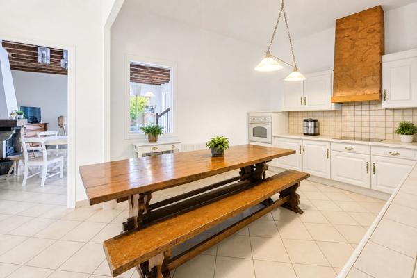 Maison bourgeoise avec garage et appartement indépendant Proche centre ville