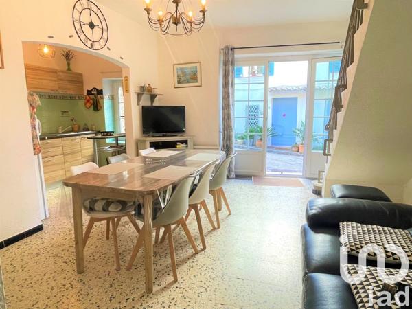 Maison de ville 3 pièces de 55 m² à La Garde-Freinet (83680)