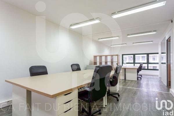 Location bureaux 70 m² Paris 11