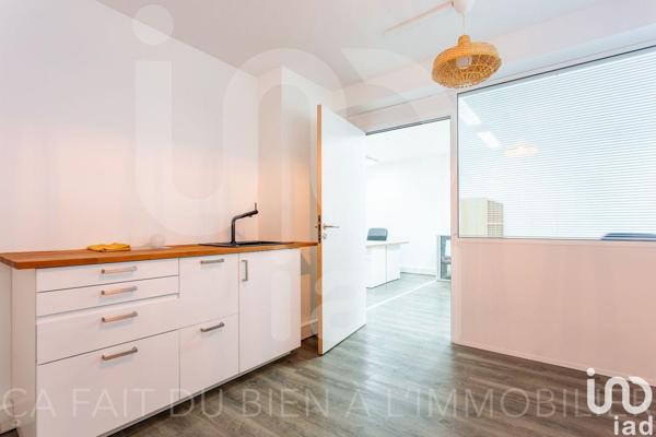 Location bureaux 70 m² Paris 11