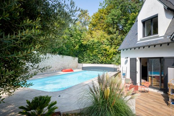 Médan centre – Superbe maison familiale de 220 m² avec piscine et sous/sol - Terrain 1248m²