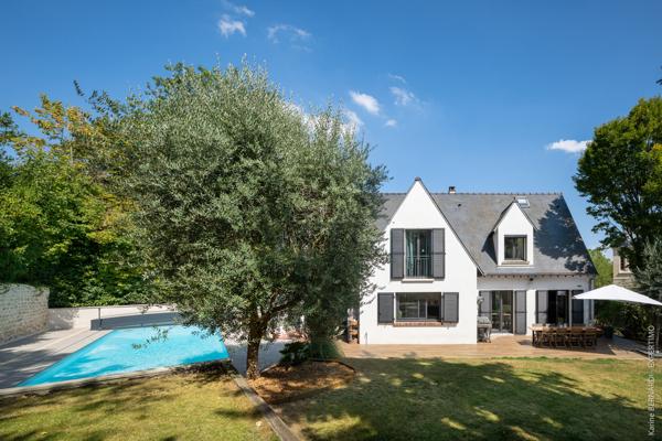 Médan centre – Superbe maison familiale de 220 m² avec piscine et sous/sol - Terrain 1248m²