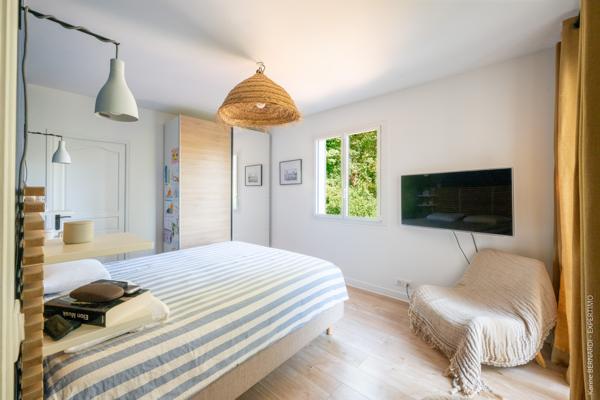 Médan centre – Superbe maison familiale de 220 m² avec piscine et sous/sol - Terrain 1248m²