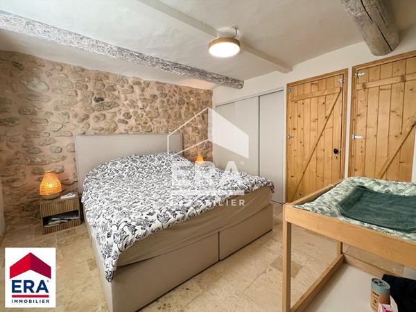 Charmante maison avec extérieur proche des commodités à pied