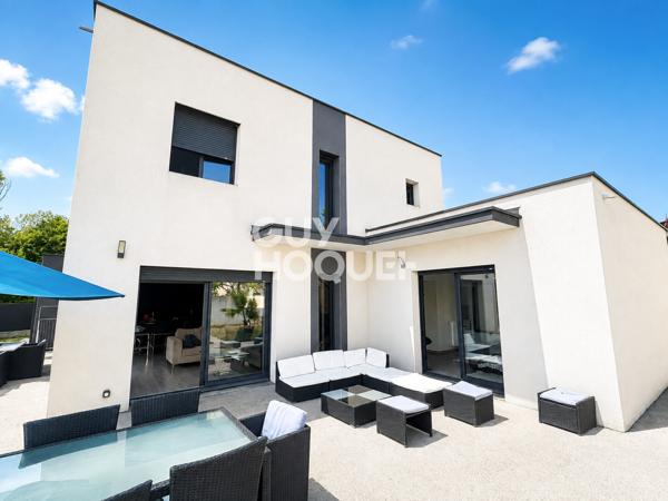 Maison Saint Maurice De Beynost 5 pièce(s) 144 m²