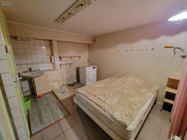 Maison de ville à vendre à Cloyes-les-Trois-Rivières dans l'Eure-et-Loir (28220), ref : JS/900   
Centre-ville