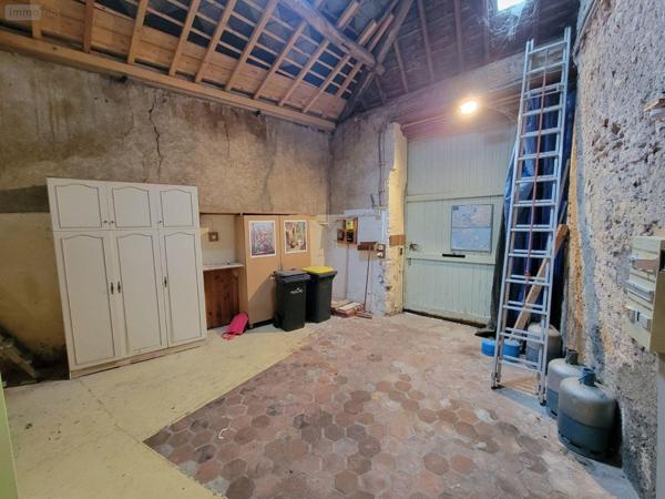 Maison de ville à vendre à Cloyes-les-Trois-Rivières dans l'Eure-et-Loir (28220), ref : JS/900   
Centre-ville