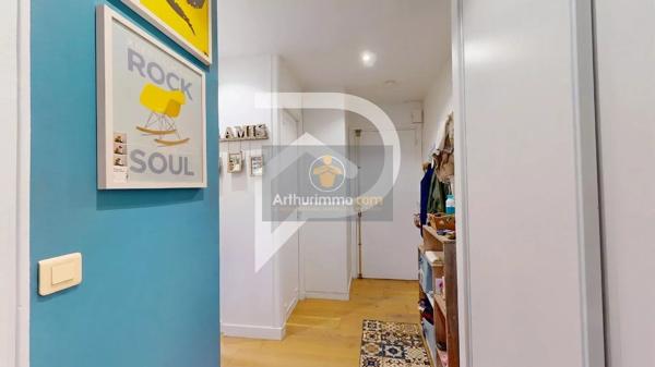 Vente                                                      Appartement
                        
                     3 pièces                      70 m2                     à Le Port-Marly