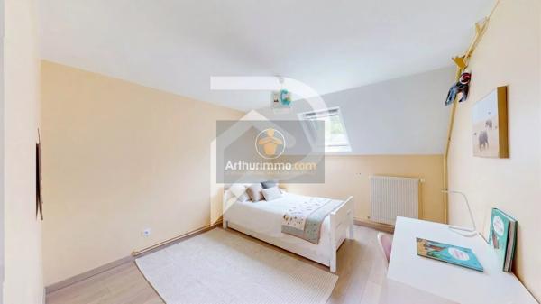 Vente                                                      Maison
                        
                     8 pièces                      168 m2                     à Marly-le-Roi
