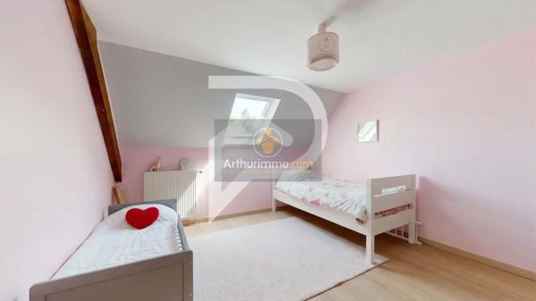 Vente                                                      Maison
                        
                     8 pièces                      168 m2                     à Marly-le-Roi
