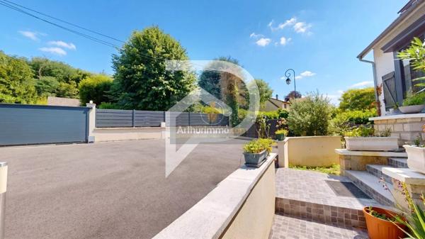 Vente                                                      Maison
                        
                     8 pièces                      168 m2                     à Marly-le-Roi