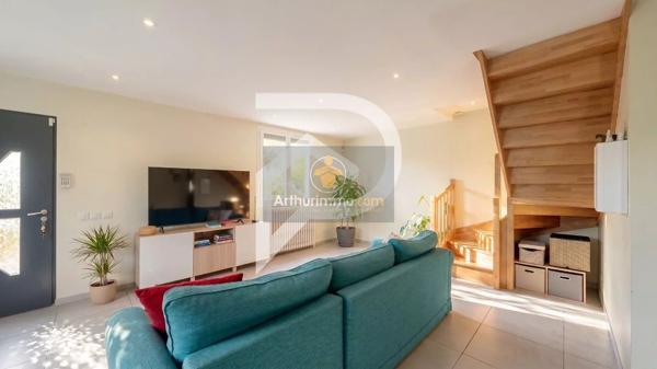 Vente                                                      Maison
                        
                     8 pièces                      168 m2                     à Marly-le-Roi
