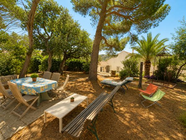 Maison
         4 pièces
        - 94 m² Exclusivité 375 000 € *