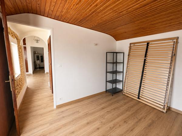 Maison
         4 pièces
        - 94 m² Exclusivité 375 000 € *