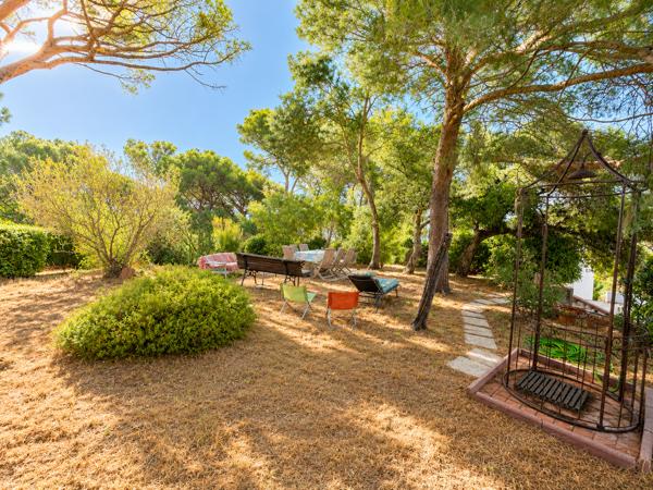 Maison
         4 pièces
        - 94 m² Exclusivité 375 000 € *