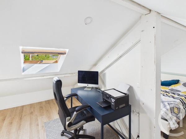 Maison à vendre  4 pièces - 92 m 2   TRAPPES  - 78