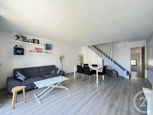 Maison à vendre  4 pièces - 92 m 2   TRAPPES  - 78