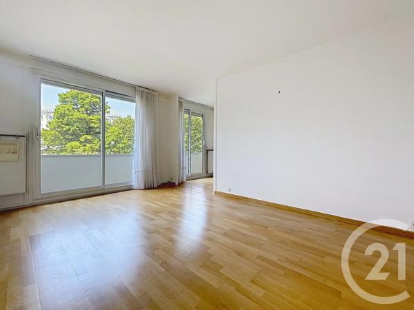 Appartement F4 à vendre  3 pièces - 55,10 m 2   VERSAILLES  - 78