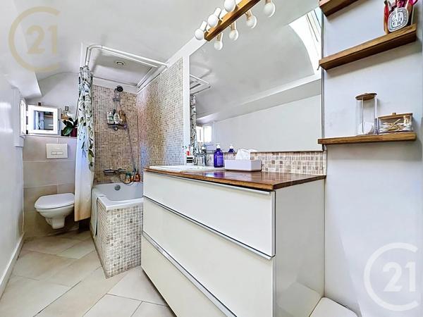 Appartement F4 à vendre  3 pièces - 55,10 m 2   VERSAILLES  - 78