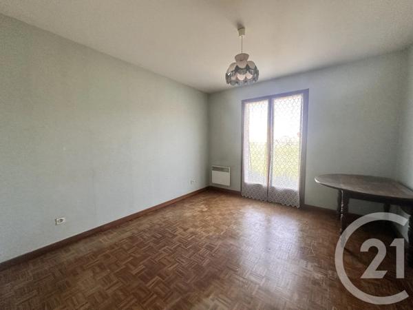 Maison à vendre  7 pièces - 180 m 2   CUFFY  - 18